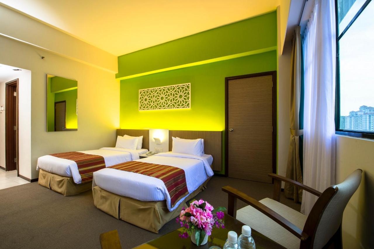 Grand Barakah Hotel อัมปัง ภายนอก รูปภาพ