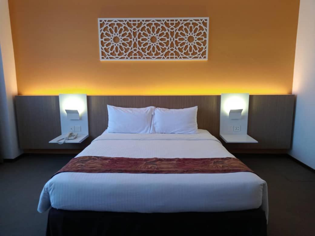 Grand Barakah Hotel อัมปัง ภายนอก รูปภาพ