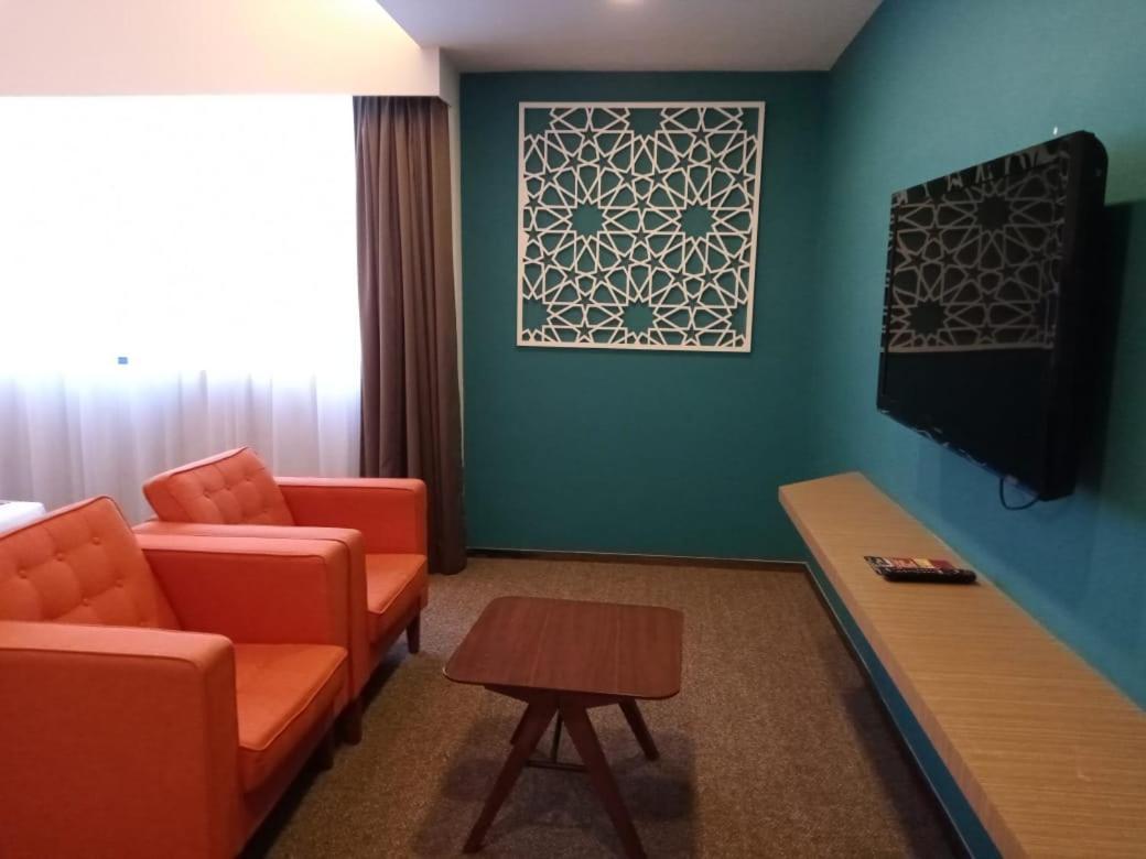 Grand Barakah Hotel อัมปัง ภายนอก รูปภาพ