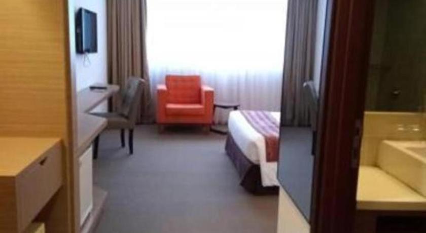 Grand Barakah Hotel อัมปัง ภายนอก รูปภาพ